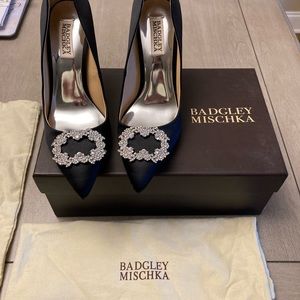 Badgley Mischka 7 1/2 black satin heel.